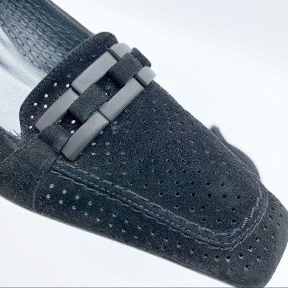 Stuart Weitzman Vintage Perforated Black Suede Heeled Loafers Sz 7 Work Office C - Picture 7 of 12